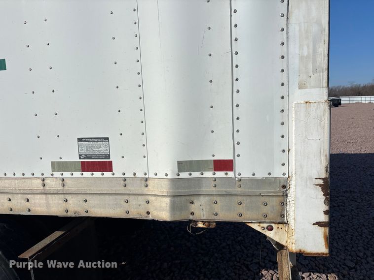 image for item YA2450 2006 Strick dry van trailer