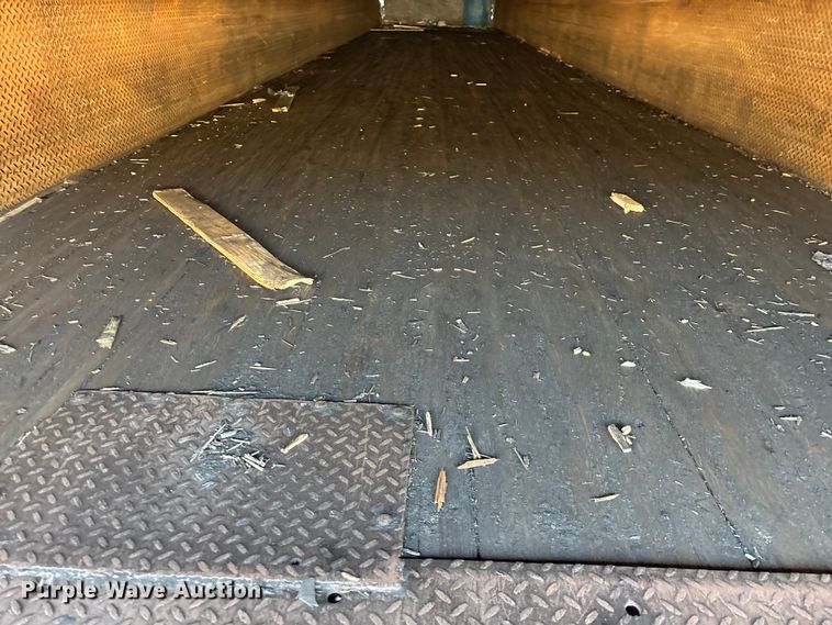 image for item YA2450 2006 Strick dry van trailer