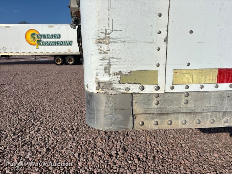 image for item YA2451 2007 Strick dry van trailer