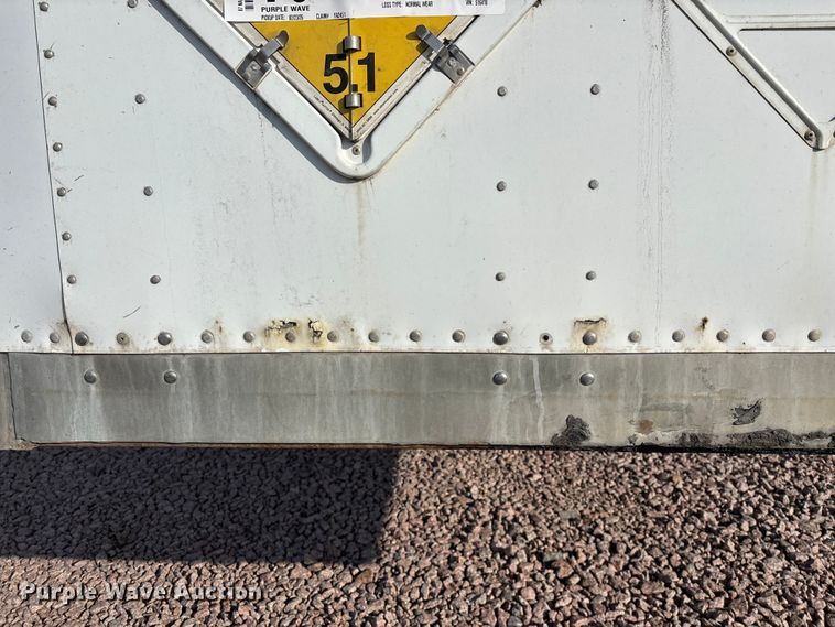 image for item YA2451 2007 Strick dry van trailer