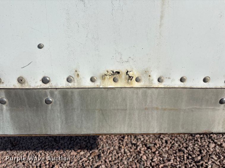 image for item YA2451 2007 Strick dry van trailer