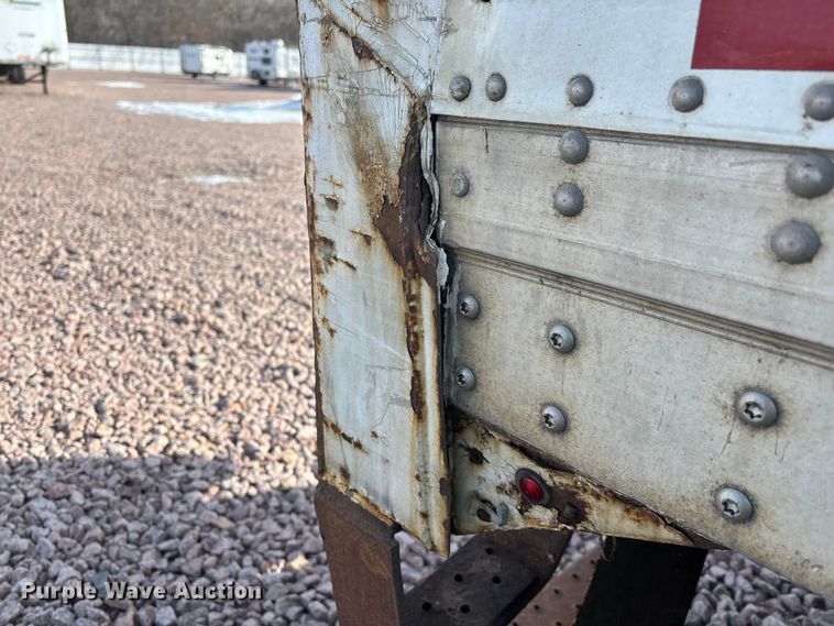 image for item YA2451 2007 Strick dry van trailer