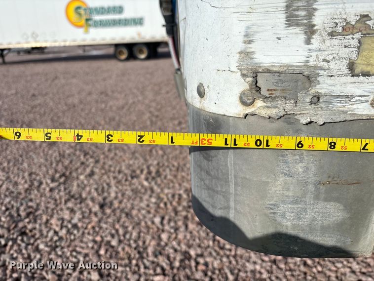 image for item YA2451 2007 Strick dry van trailer