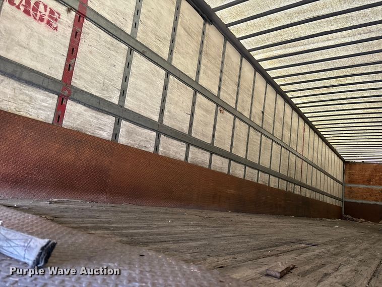 image for item YA2451 2007 Strick dry van trailer