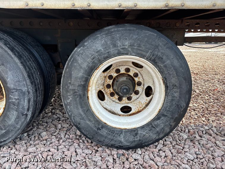 image for item YA2451 2007 Strick dry van trailer