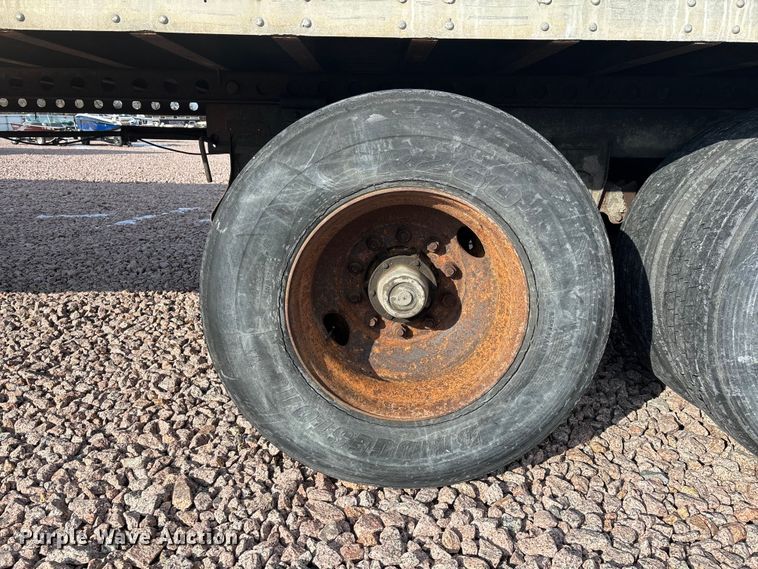 image for item YA2451 2007 Strick dry van trailer