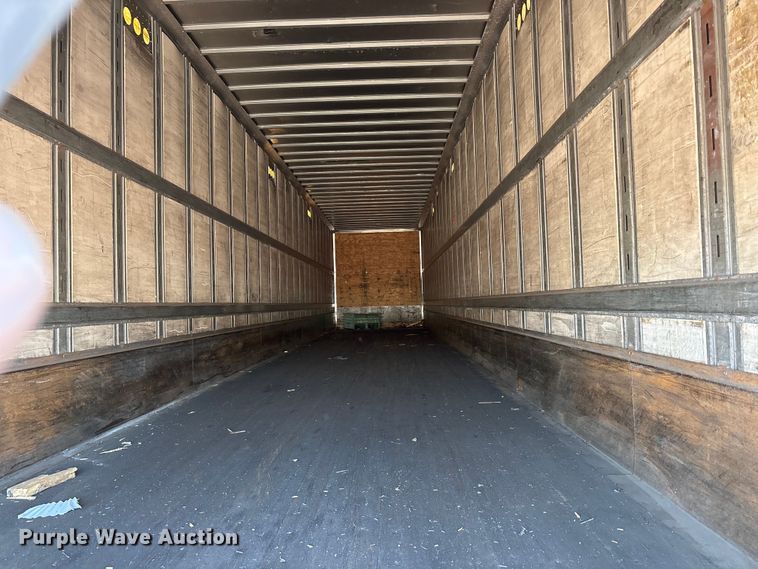 image for item YA2452 2013 Strick dry van trailer