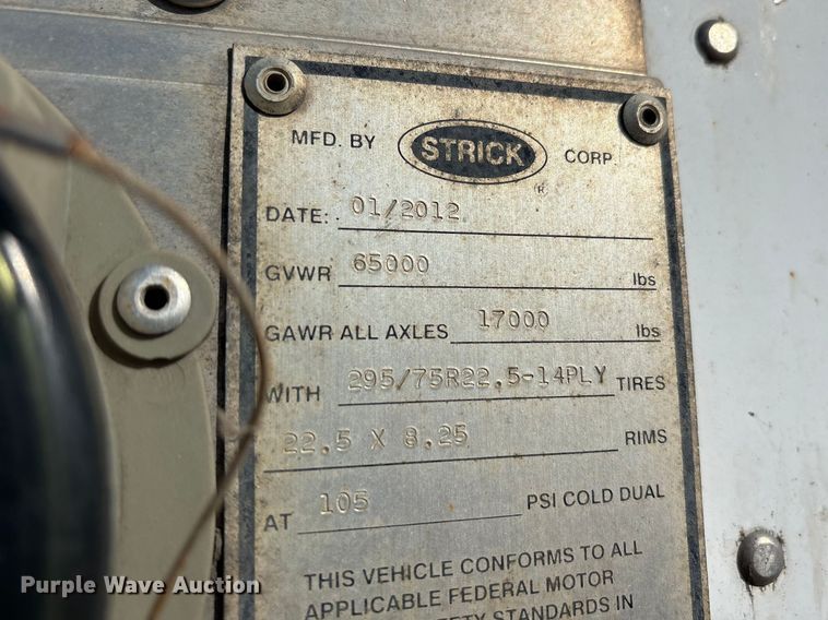 image for item YA2452 2013 Strick dry van trailer