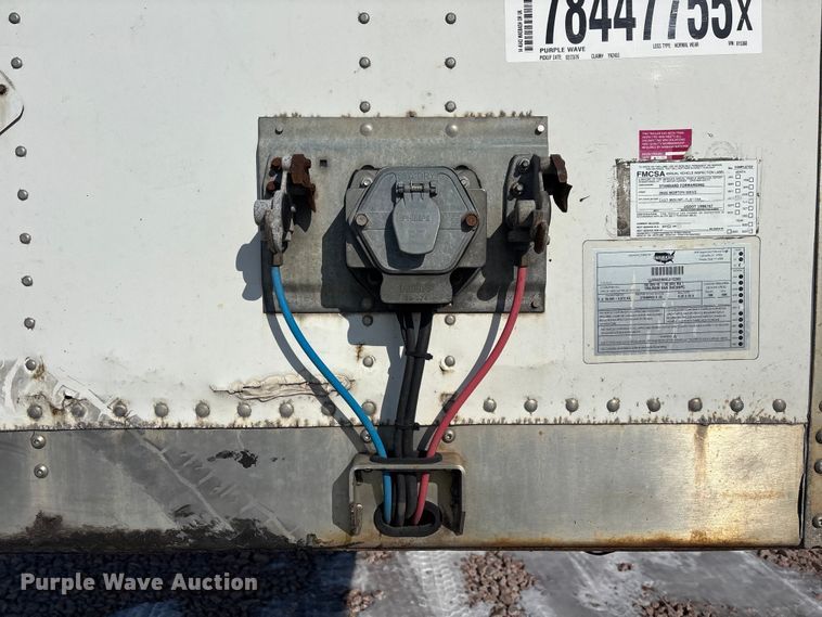 image for item YA2453 2014 Wabash dry van trailer