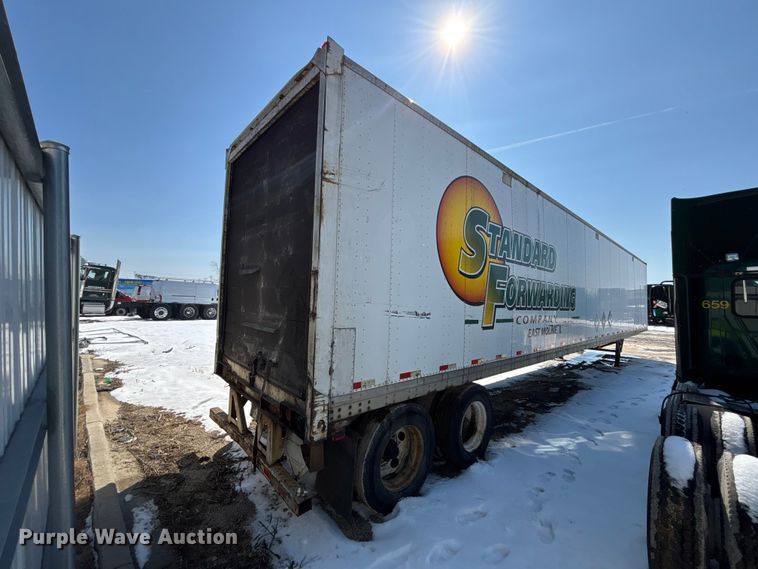 image for item YA2669 2006 Strick dry van trailer