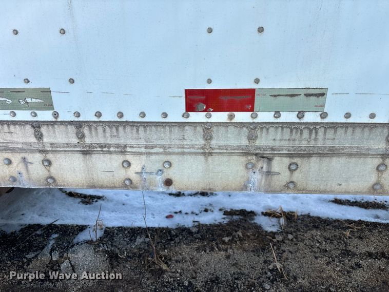 image for item YA2669 2006 Strick dry van trailer