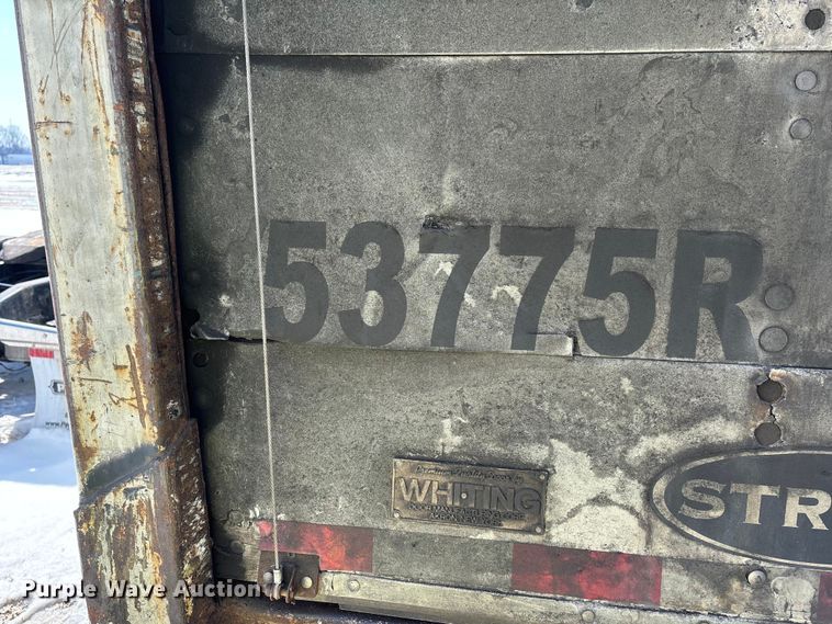 image for item YA2669 2006 Strick dry van trailer