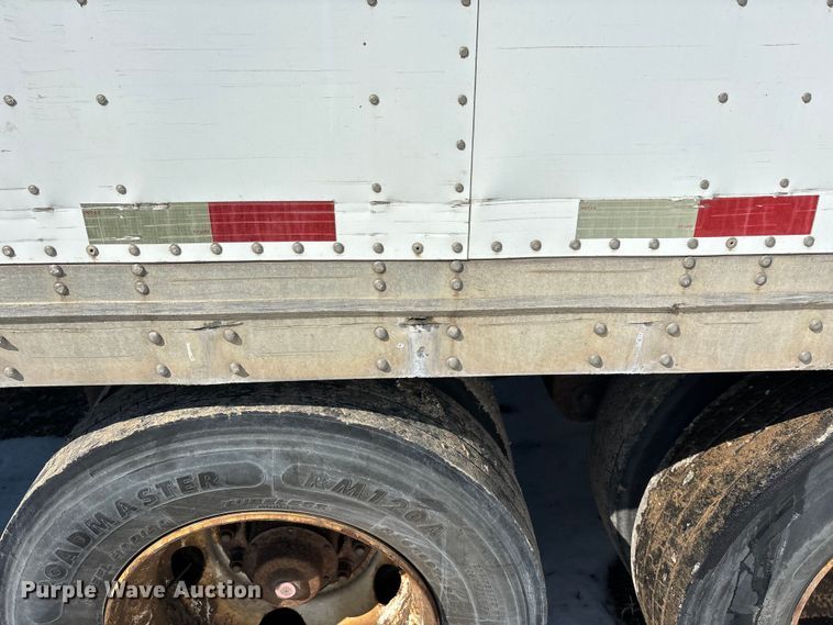 image for item YA2669 2006 Strick dry van trailer