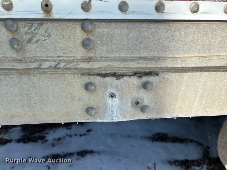 image for item YA2669 2006 Strick dry van trailer