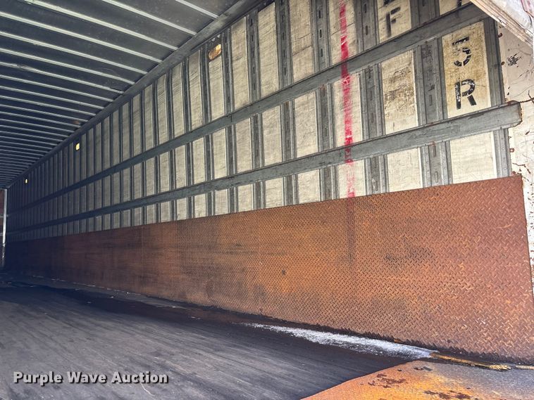 image for item YA2669 2006 Strick dry van trailer