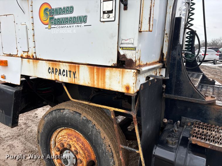 image for item YA2757 2003 Capacity Trucks TJ5000 yard truck