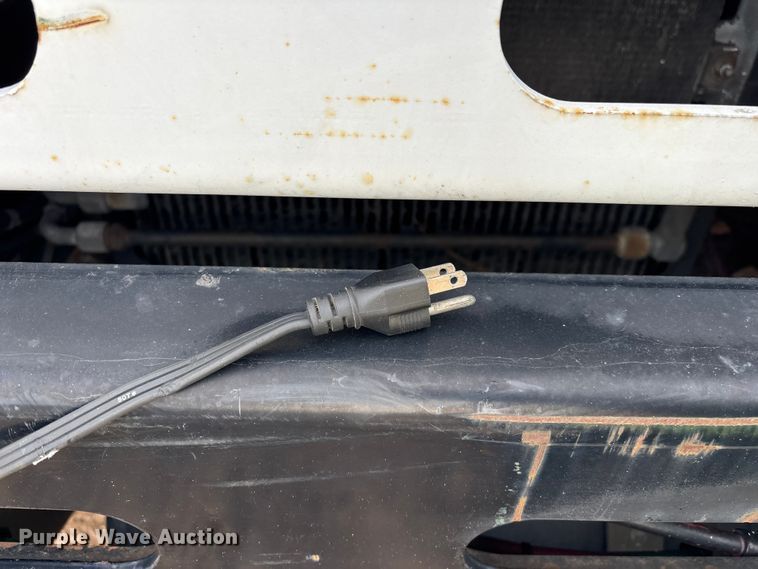 image for item YA2757 2003 Capacity Trucks TJ5000 yard truck