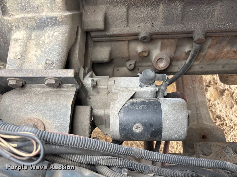 image for item YA2757 2003 Capacity Trucks TJ5000 yard truck