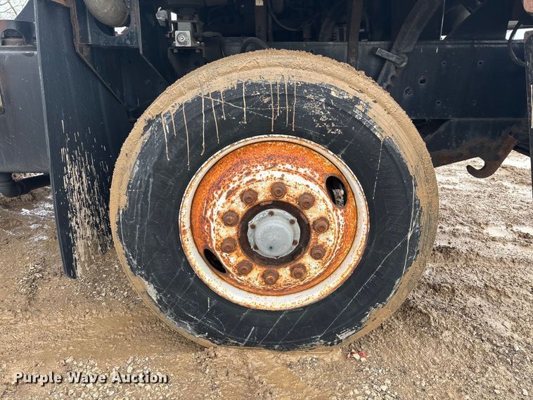 image for item YA2757 2003 Capacity Trucks TJ5000 yard truck