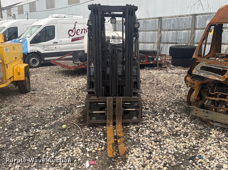 image for item YA2758 Toyota 8FGCU25 forklift