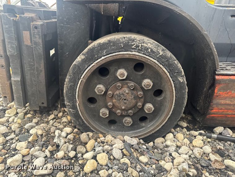 image for item YA2758 Toyota 8FGCU25 forklift