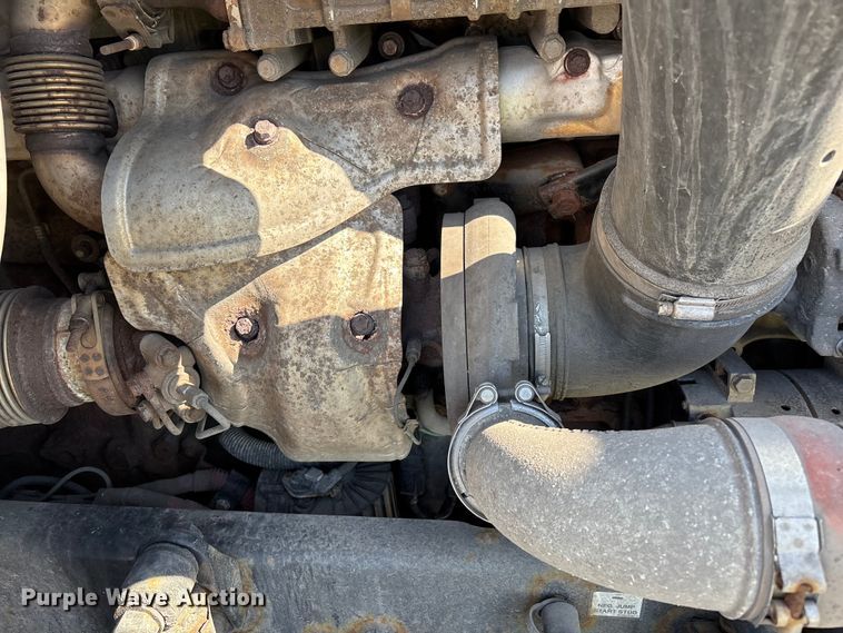 image for item YA2786 2017 Freightliner Cascadia 125 semi truck