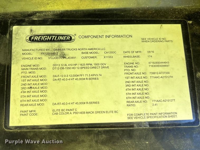 image for item YA2786 2017 Freightliner Cascadia 125 semi truck