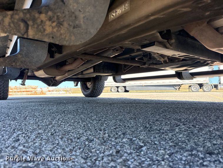 image for item DO8475 2021 GMC Sierra 1500 Crew Cab pickup truck