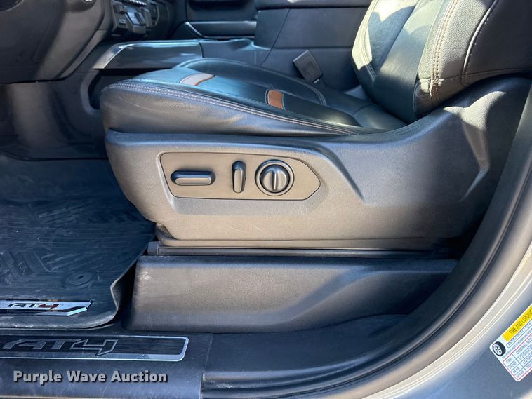 image for item DO8475 2021 GMC Sierra 1500 Crew Cab pickup truck