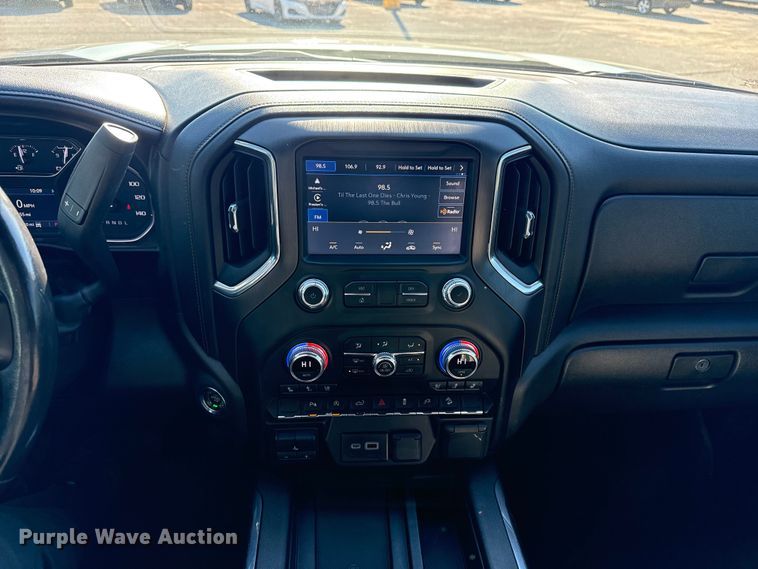 image for item DO8475 2021 GMC Sierra 1500 Crew Cab pickup truck