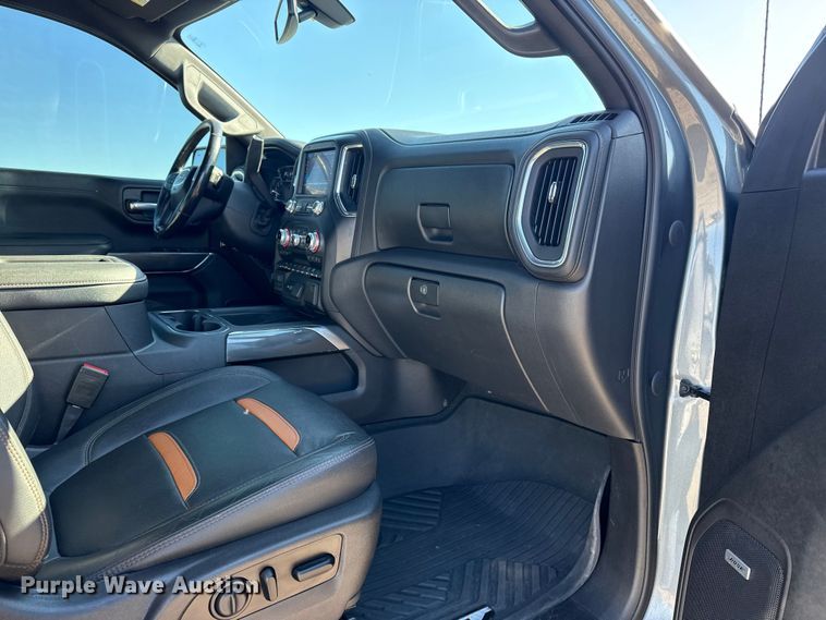 image for item DO8475 2021 GMC Sierra 1500 Crew Cab pickup truck