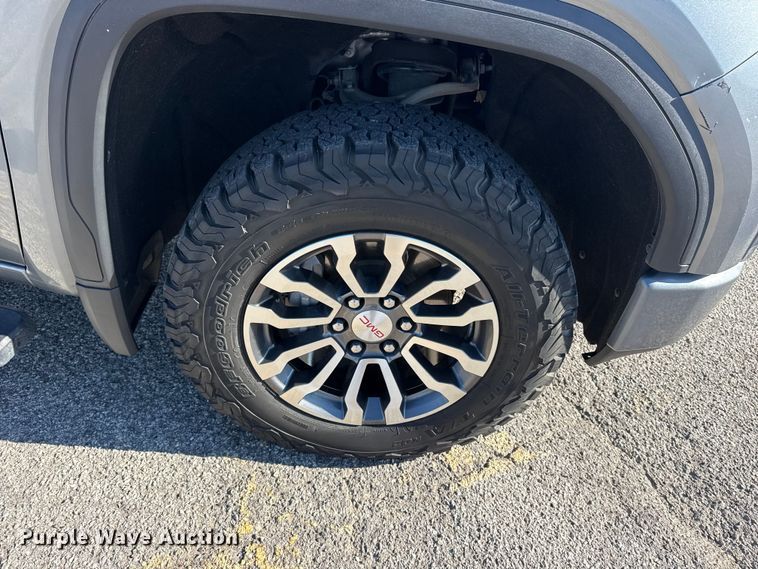 image for item DO8475 2021 GMC Sierra 1500 Crew Cab pickup truck