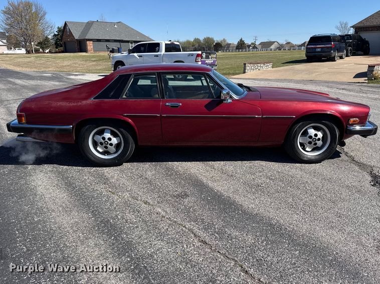 image for item DO8476 1986 Jaguar XJ-S 