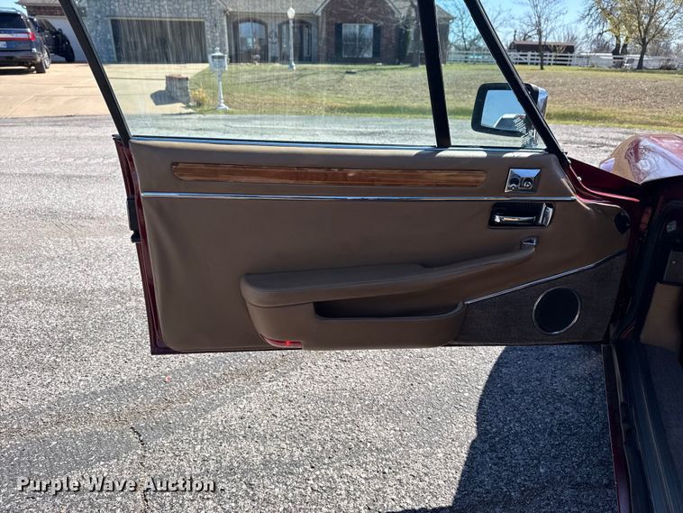 image for item DO8476 1986 Jaguar XJ-S 