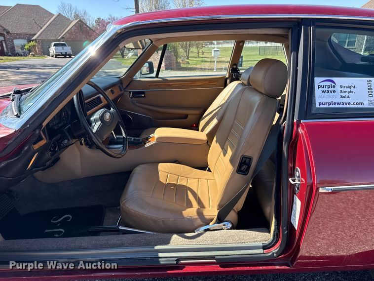 image for item DO8476 1986 Jaguar XJ-S 