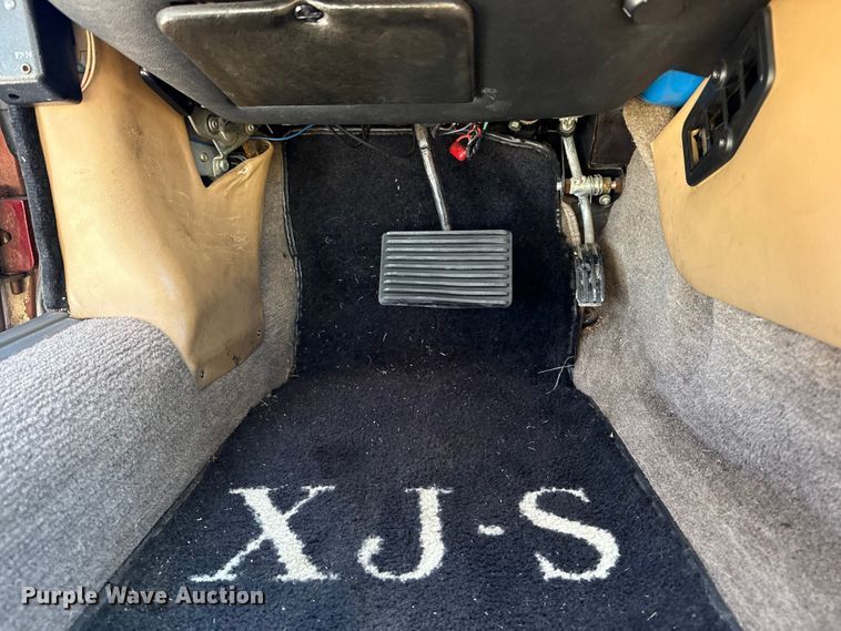 image for item DO8476 1986 Jaguar XJ-S 