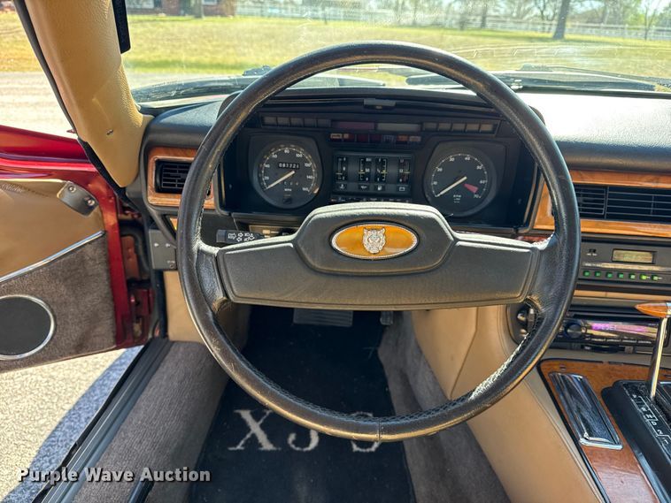 image for item DO8476 1986 Jaguar XJ-S 