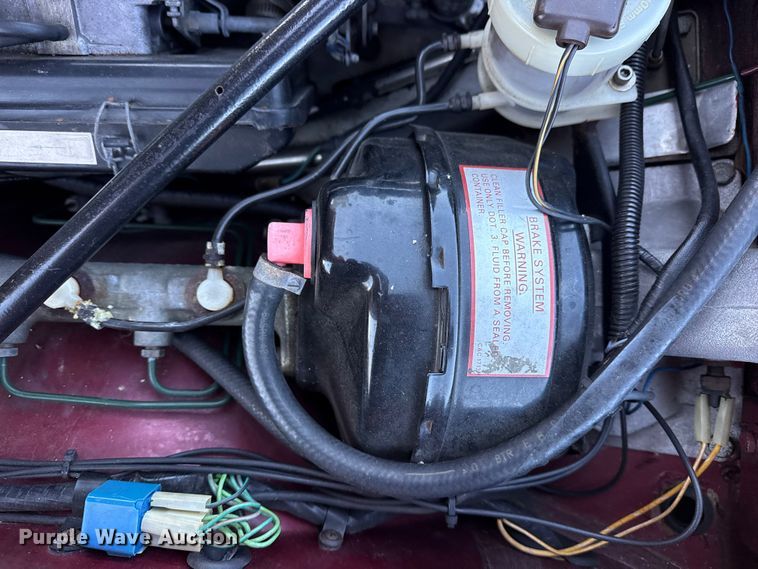 image for item DO8476 1986 Jaguar XJ-S 