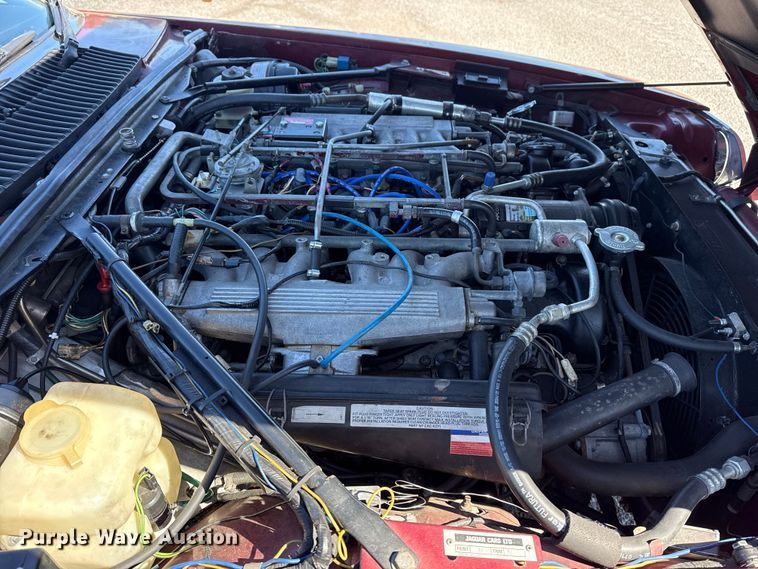 image for item DO8476 1986 Jaguar XJ-S 