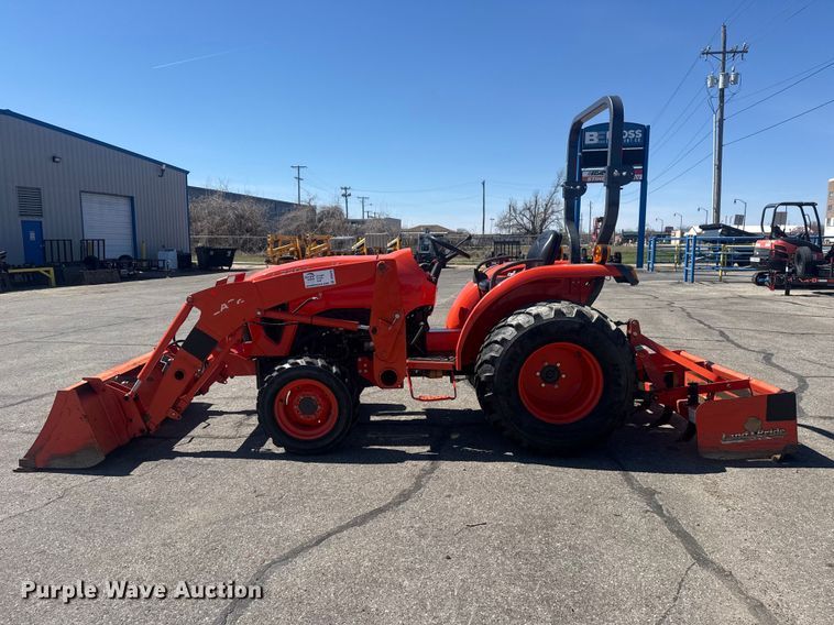 image for item DO8478 2022 Kubota L3302HST MFWD tractor