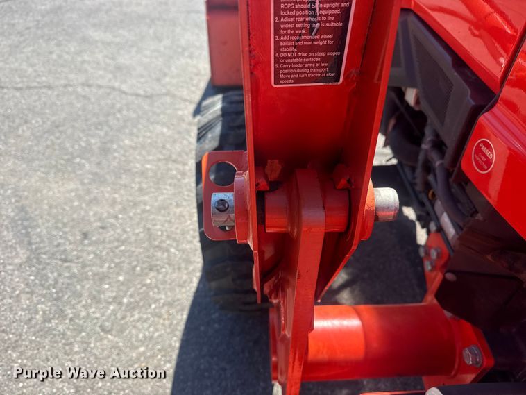 image for item DO8478 2022 Kubota L3302HST MFWD tractor