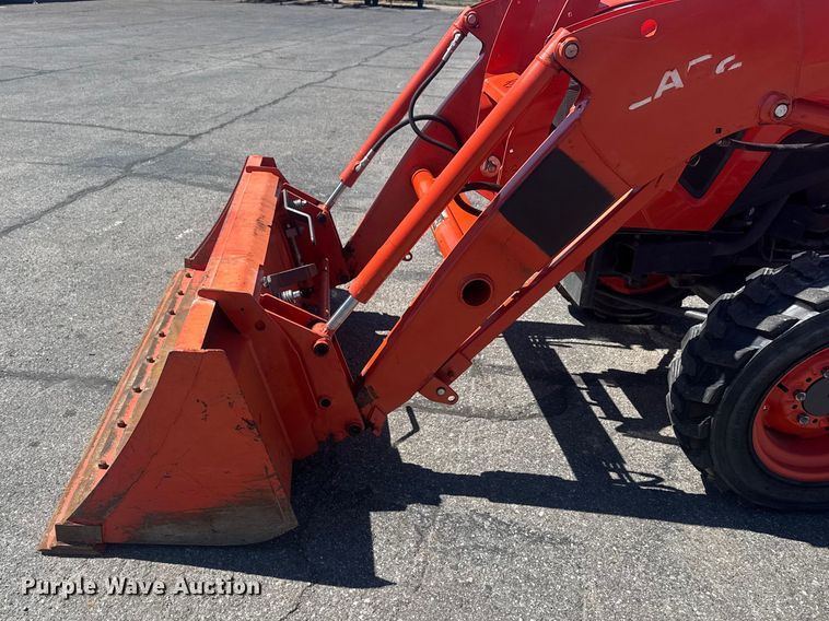 image for item DO8478 2022 Kubota L3302HST MFWD tractor