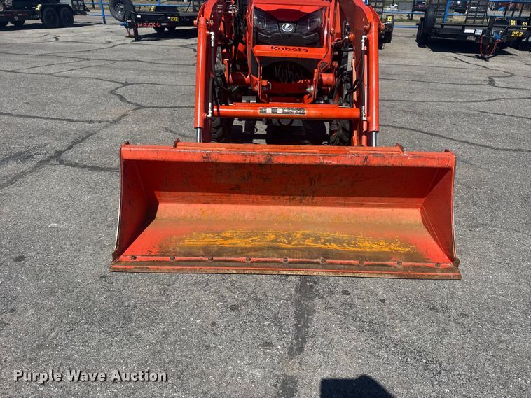 image for item DO8478 2022 Kubota L3302HST MFWD tractor