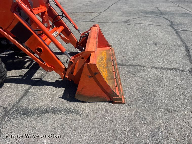 image for item DO8478 2022 Kubota L3302HST MFWD tractor