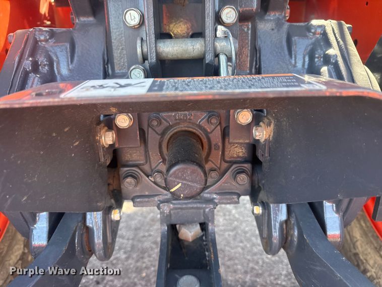 image for item DO8478 2022 Kubota L3302HST MFWD tractor