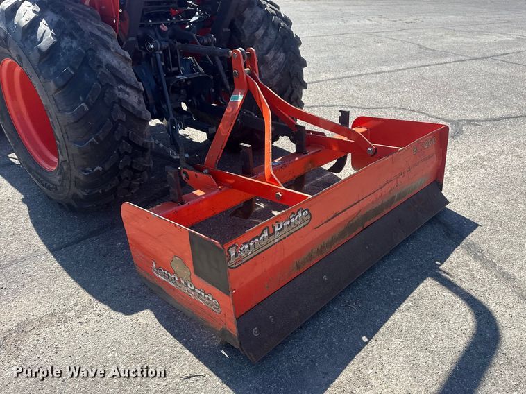 image for item DO8478 2022 Kubota L3302HST MFWD tractor