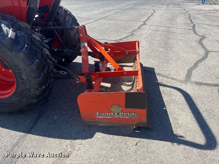 image for item DO8478 2022 Kubota L3302HST MFWD tractor