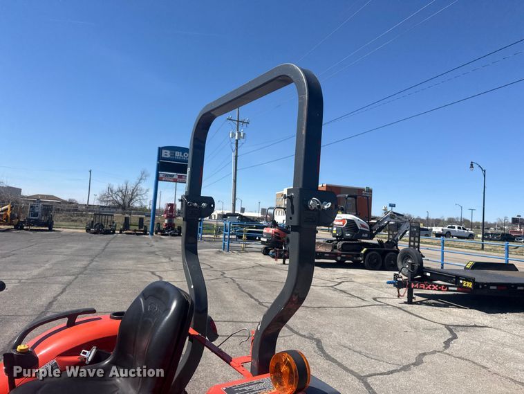 image for item DO8478 2022 Kubota L3302HST MFWD tractor