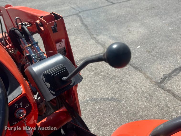 image for item DO8478 2022 Kubota L3302HST MFWD tractor