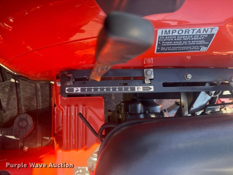 image for item DO8478 2022 Kubota L3302HST MFWD tractor